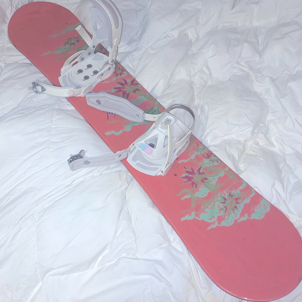 Snowboard. Belle 139. LTD. Bindings included